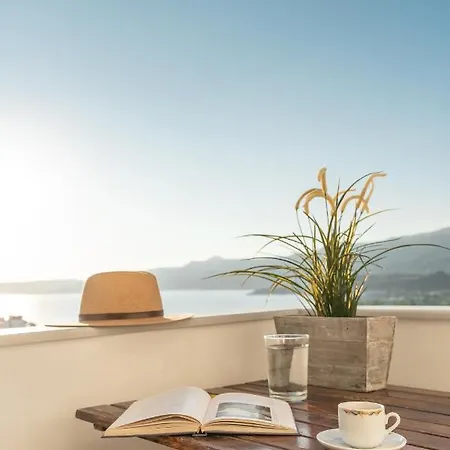 Mira Luxury Apartament *